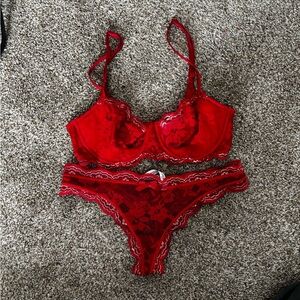 Victoria Secret Bra Push Up Without Padding Red Lace Gold Trim Underwire